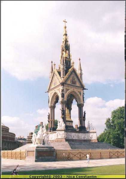Kesington Gardens 3.jpg